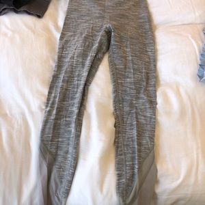 Lululemon 23” Scalloped Wunder Unders